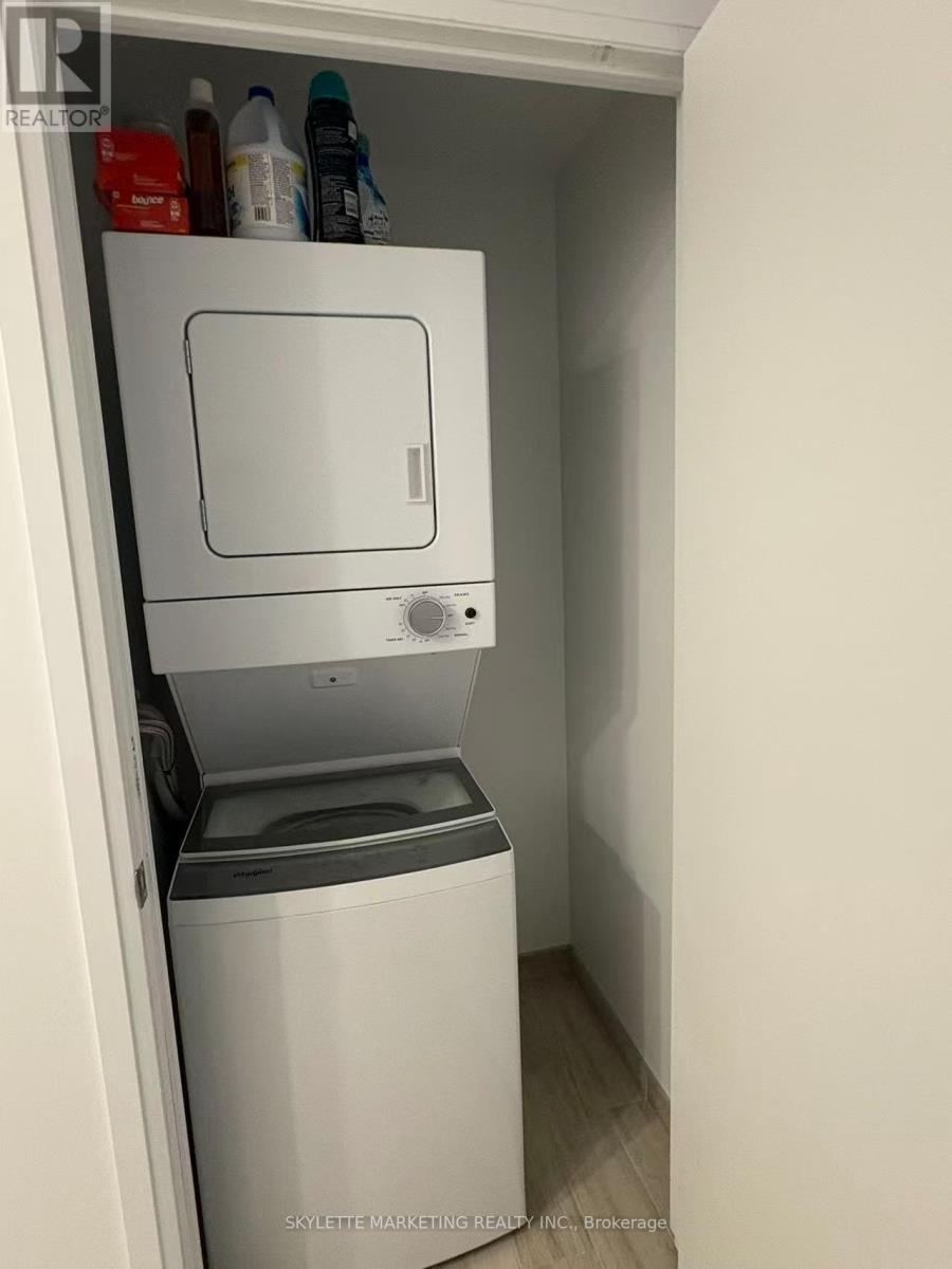 2802 - 75 Canterbury Place, Toronto, Ontario  M2N 2N1 - Photo 15 - C12846544