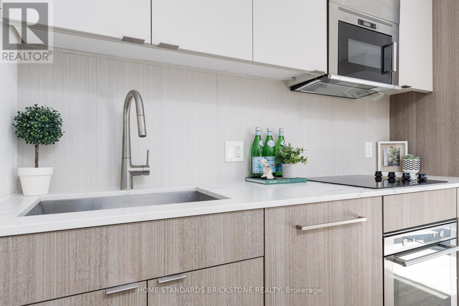 314 - 840 St Clair Avenue, Toronto, Ontario  M6C 0A4 - Photo 11 - C12846546