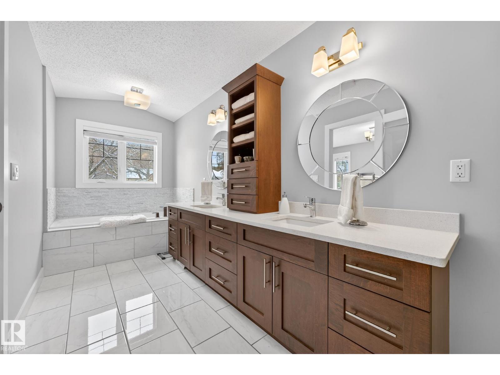 10283 89 St Nw, Edmonton, Alberta  T5H 1R3 - Photo 25 - E4475857