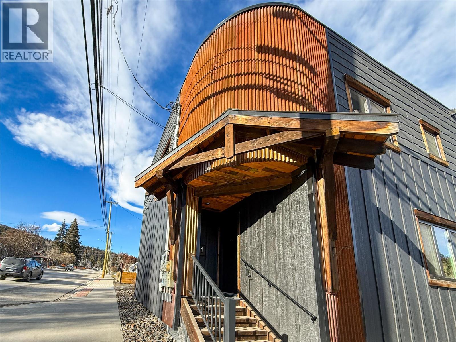 323 Banks Street Unit# 1, Kimberley, British Columbia  V1A 1H8 - Photo 2 - 10378088