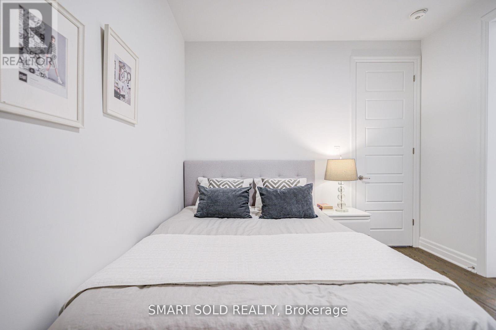 40 Misthollow Crescent, Markham, Ontario  L6C 3M5 - Photo 36 - N12846498