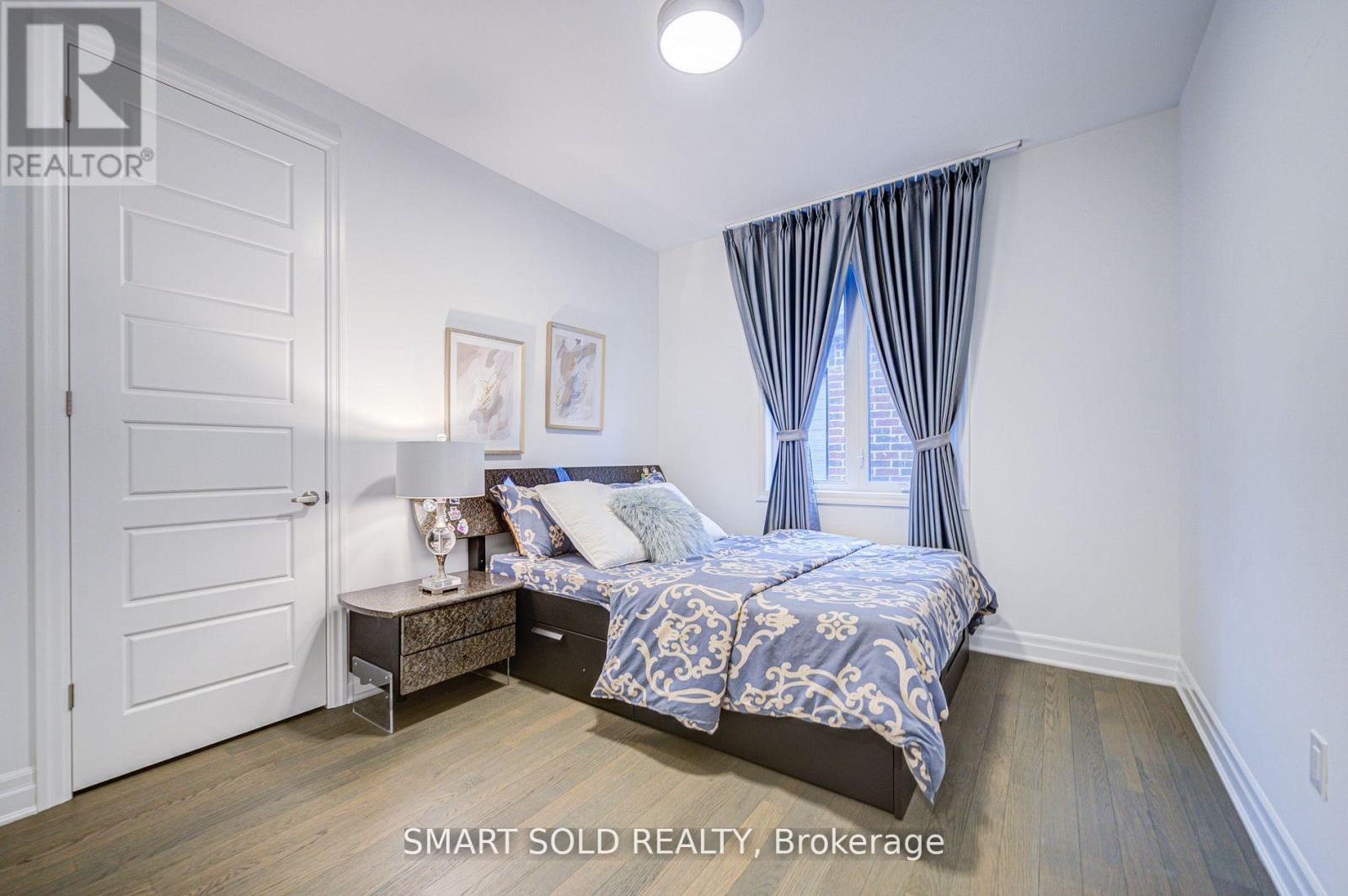 40 Misthollow Crescent, Markham, Ontario  L6C 3M5 - Photo 39 - N12846498