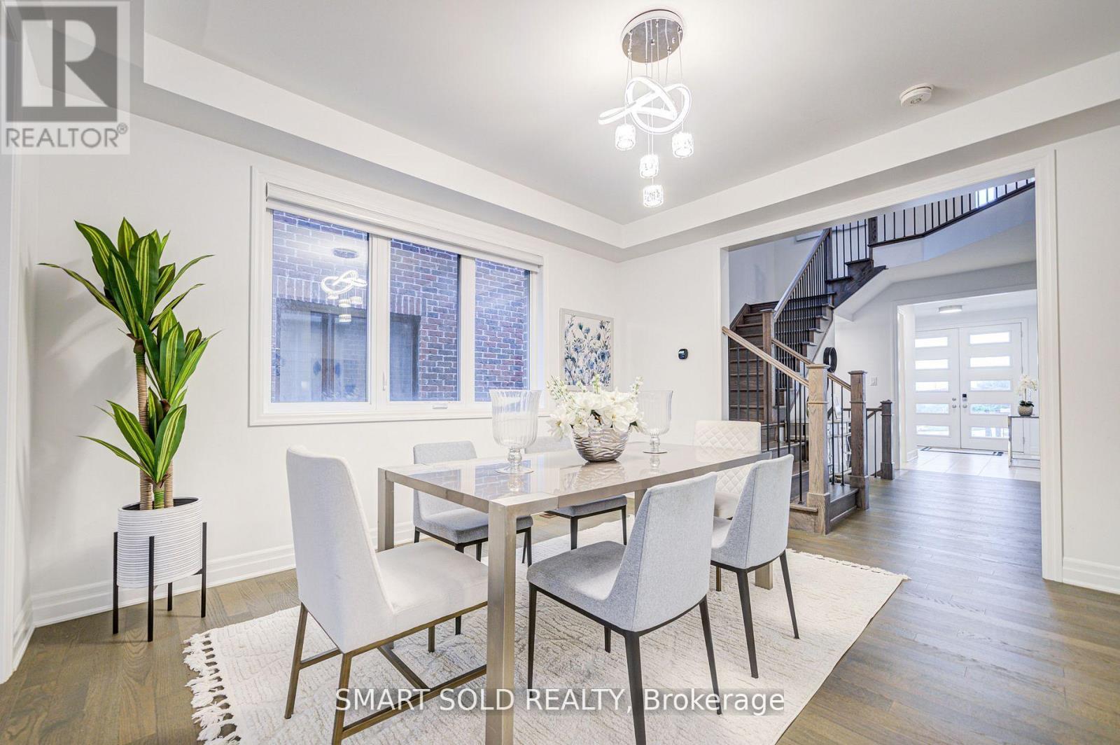 40 Misthollow Crescent, Markham, Ontario  L6C 3M5 - Photo 6 - N12846498