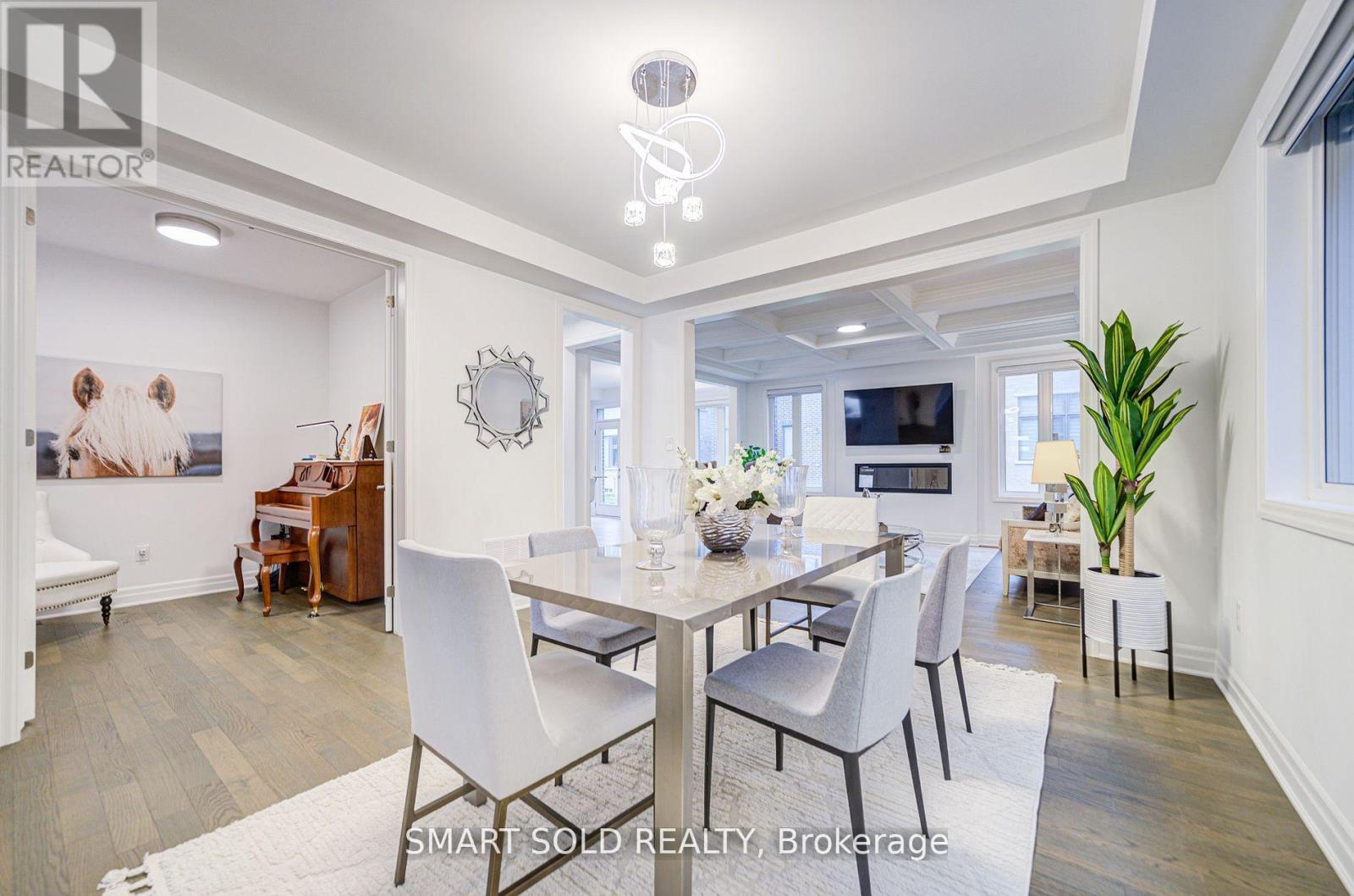 40 Misthollow Crescent, Markham, Ontario  L6C 3M5 - Photo 7 - N12846498