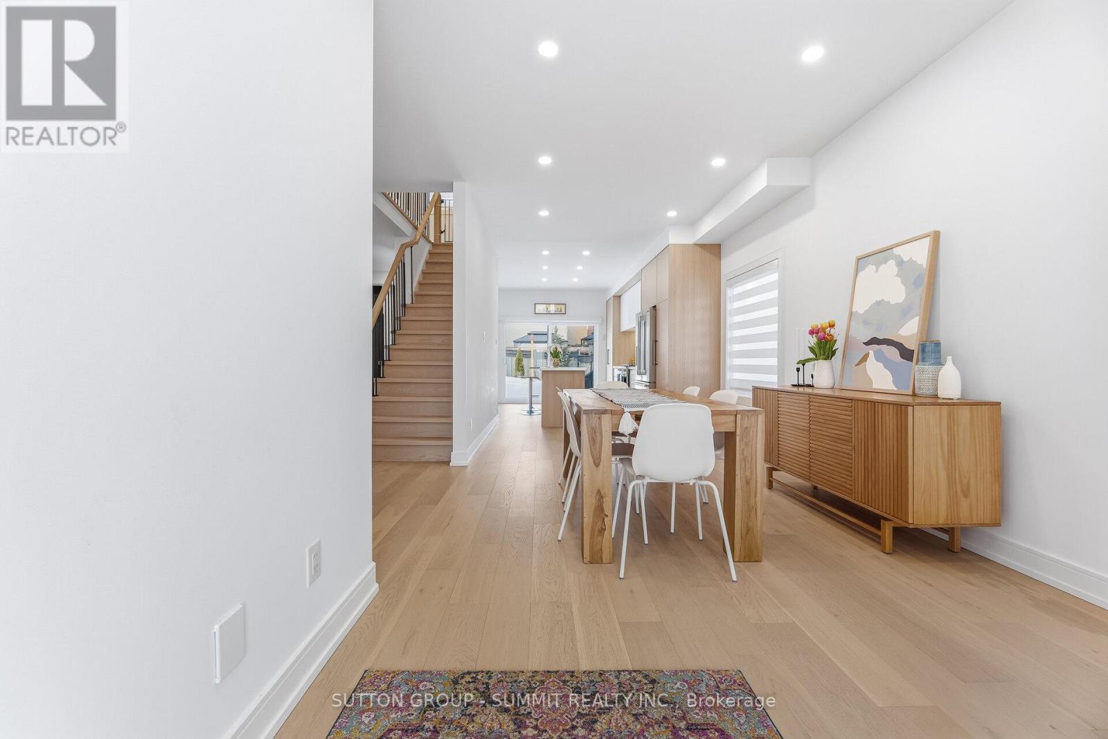 72 Ravineview Drive, Vaughan, Ontario  L6A 3T6 - Photo 5 - N12846568