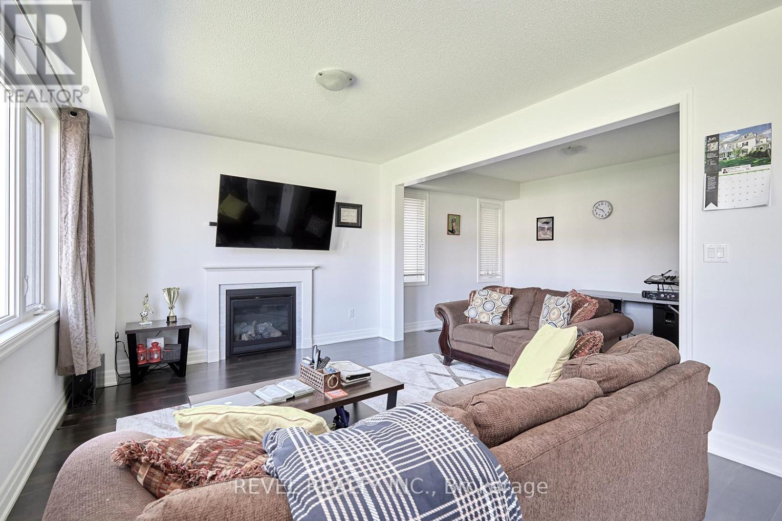 33 Wood Crescent, Essa, Ontario  L3W 0M5 - Photo 11 - N12846570