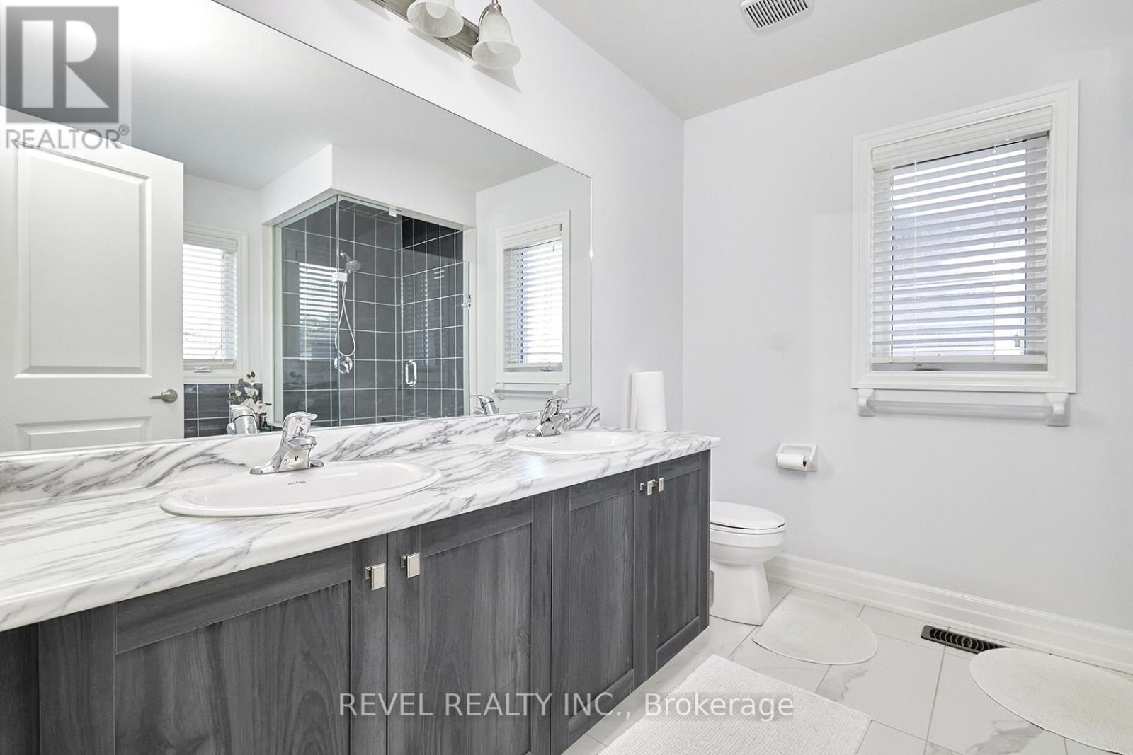 33 Wood Crescent, Essa, Ontario  L3W 0M5 - Photo 15 - N12846570