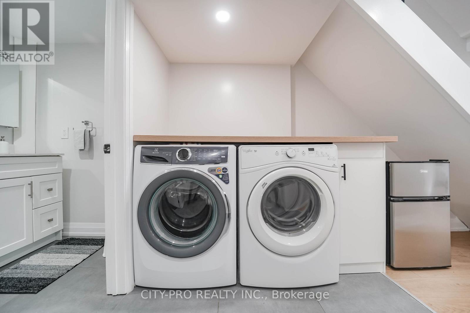 2848 Windwood Drive, Mississauga, Ontario  L5N 1W6 - Photo 41 - W12840446