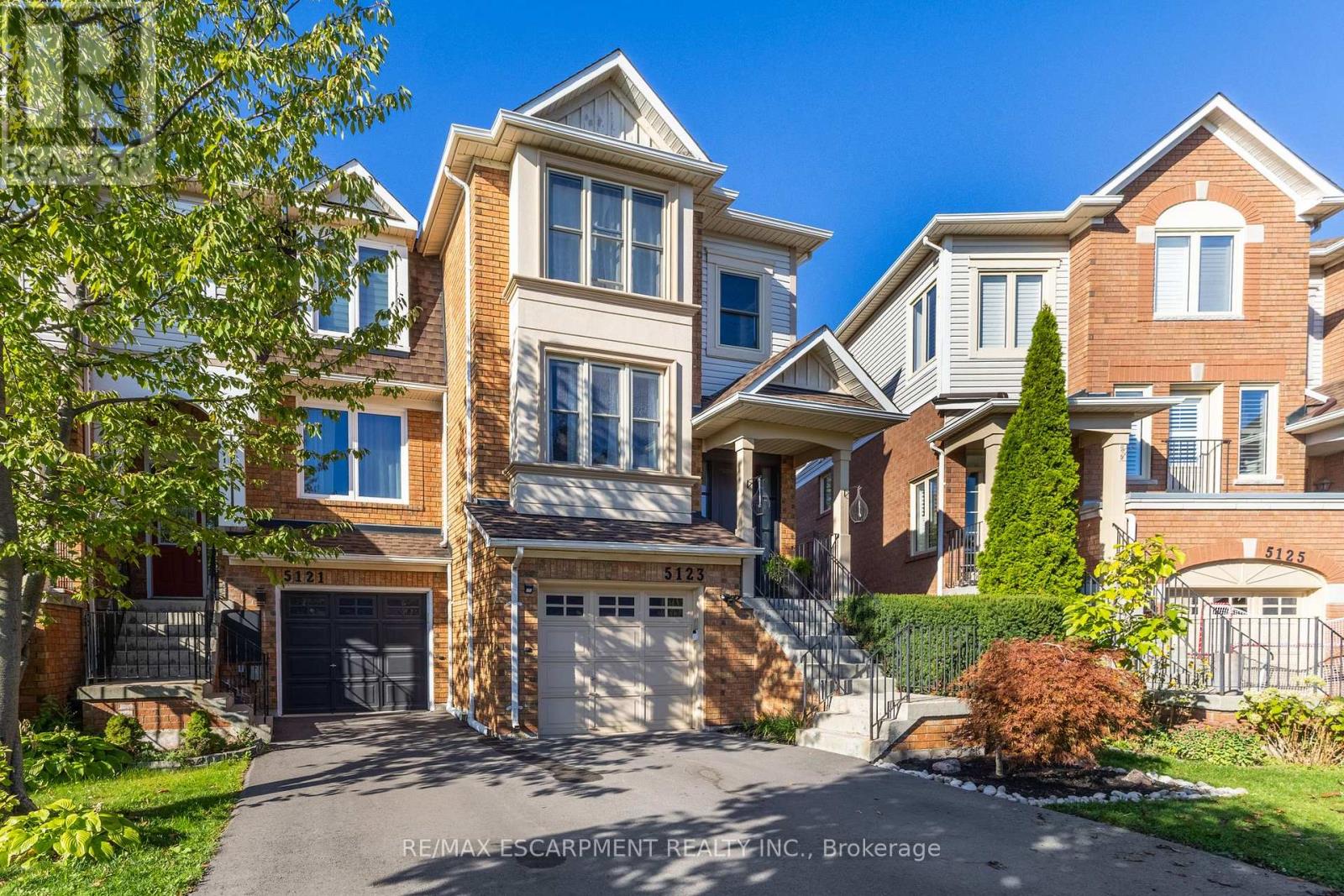 5123 Dryden Avenue, Burlington, Ontario  L7L 6L3 - Photo 6 - W12846534