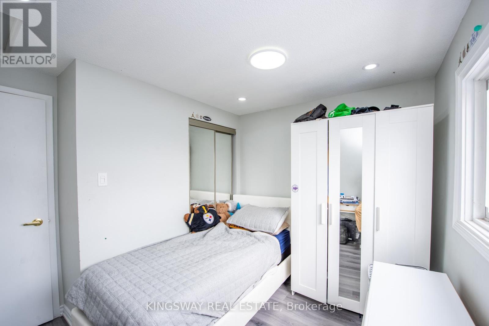 138 Ashton Crescent N, Brampton, Ontario  L6S 3J9 - Photo 24 - W12846540