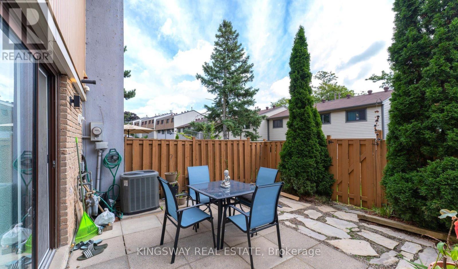 138 Ashton Crescent N, Brampton, Ontario  L6S 3J9 - Photo 37 - W12846540