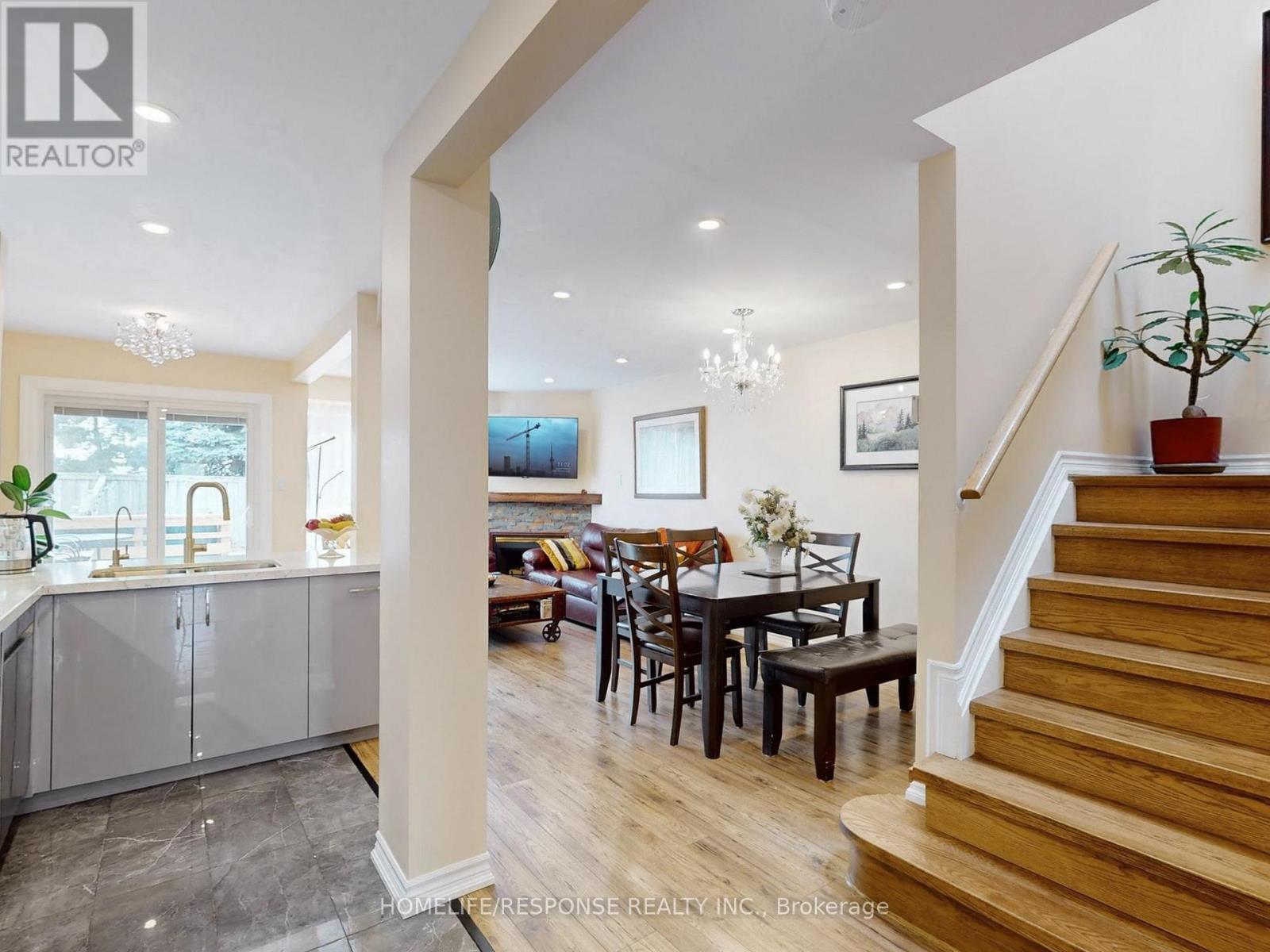 5134 Lampman Avenue, Burlington, Ontario  L7L 6L1 - Photo 11 - W12846550