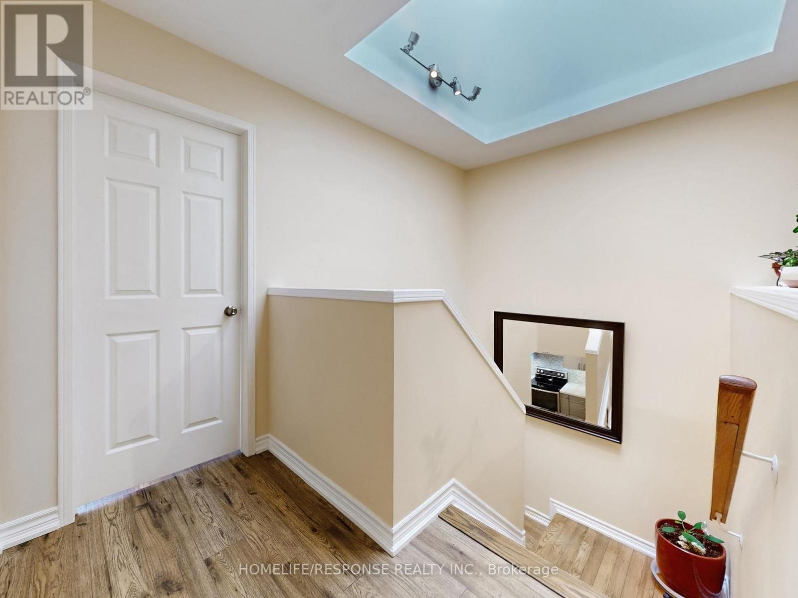 5134 Lampman Avenue, Burlington, Ontario  L7L 6L1 - Photo 16 - W12846550