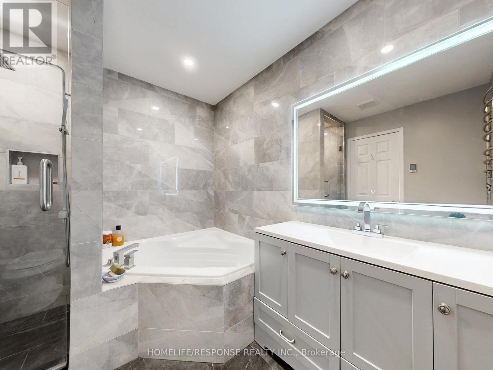 5134 Lampman Avenue, Burlington, Ontario  L7L 6L1 - Photo 21 - W12846550