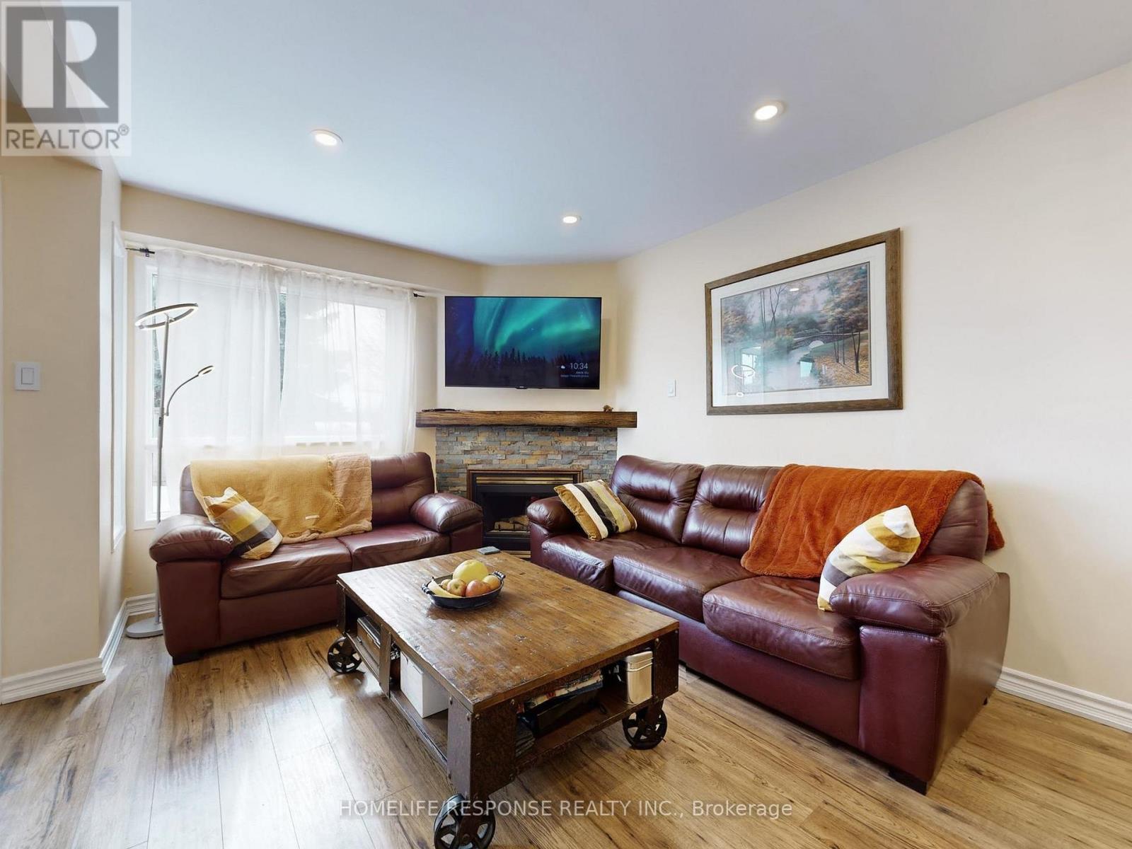 5134 Lampman Avenue, Burlington, Ontario  L7L 6L1 - Photo 3 - W12846550