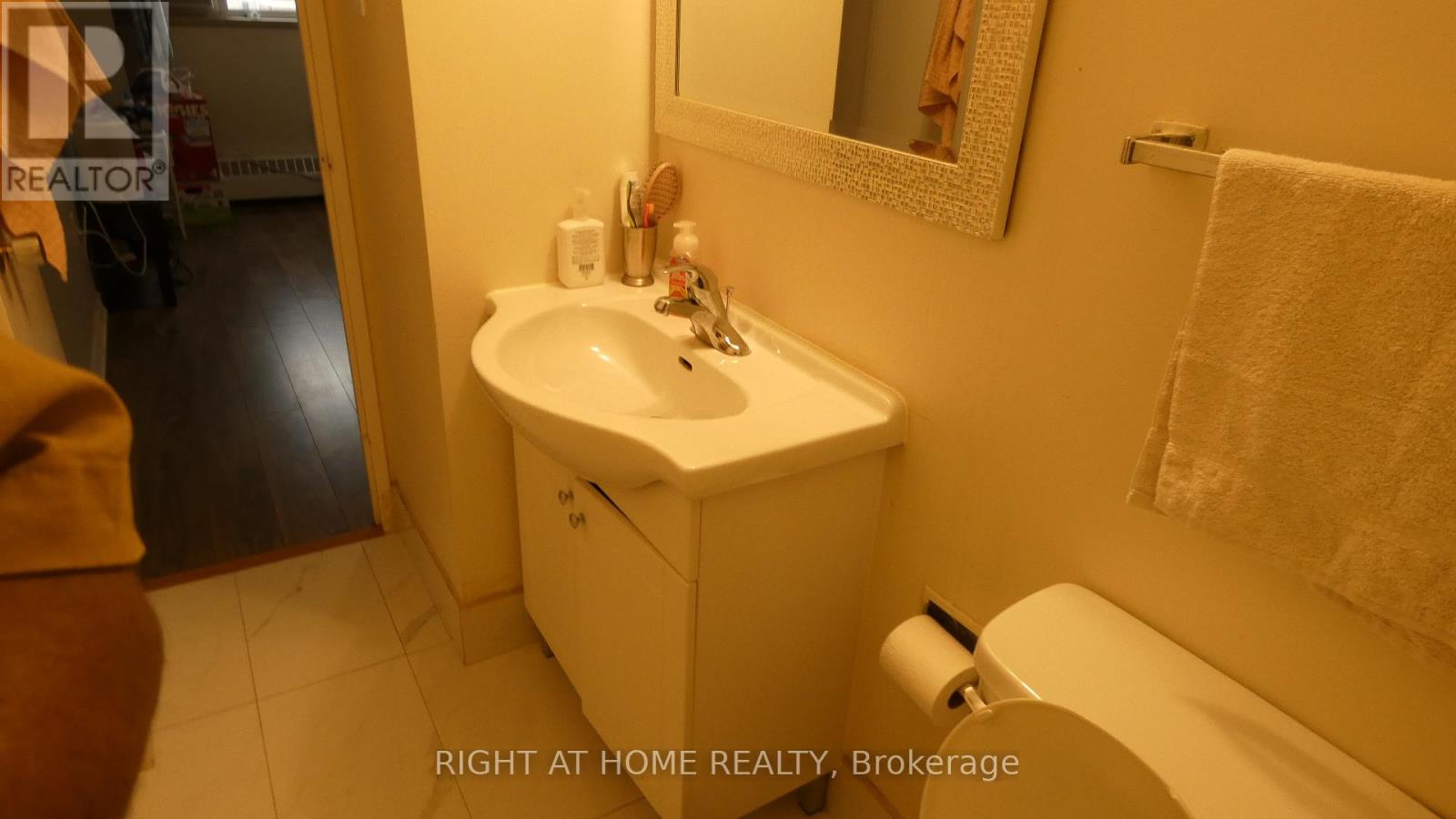 708 - 1615 Bloor Street N, Mississauga, Ontario  L4X 1S2 - Photo 13 - W12846566