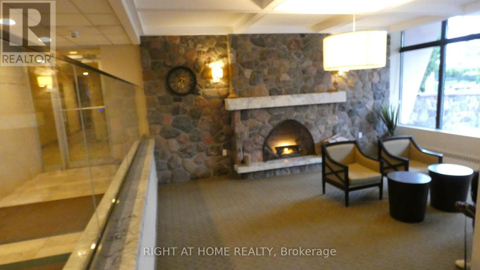 708 - 1615 Bloor Street N, Mississauga, Ontario  L4X 1S2 - Photo 2 - W12846566