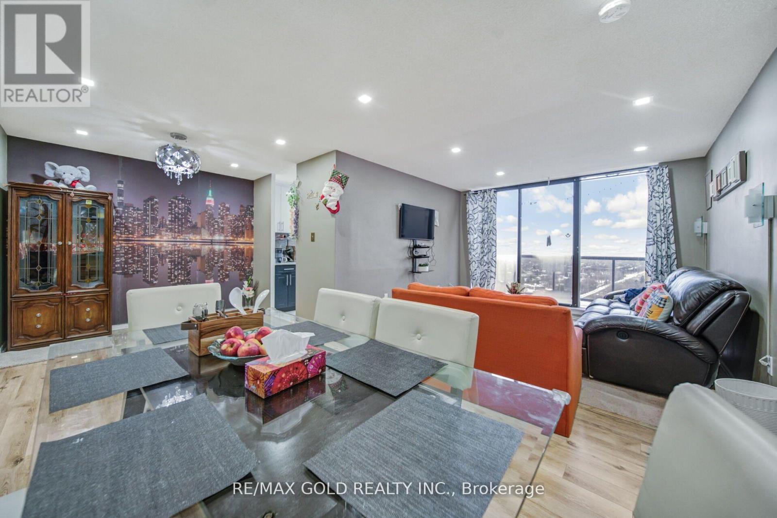 1905 - 21 Knightsbridge Road, Brampton, Ontario  L6T 3Y1 - Photo 15 - W12846572