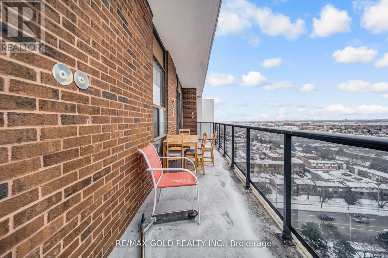 1905 - 21 Knightsbridge Road, Brampton, Ontario  L6T 3Y1 - Photo 22 - W12846572