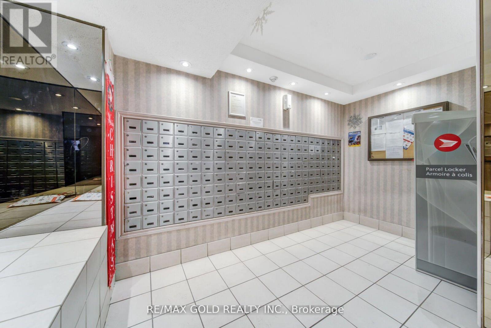 1905 - 21 Knightsbridge Road, Brampton, Ontario  L6T 3Y1 - Photo 4 - W12846572