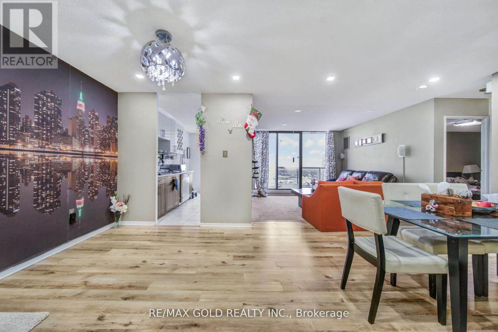 1905 - 21 Knightsbridge Road, Brampton, Ontario  L6T 3Y1 - Photo 8 - W12846572