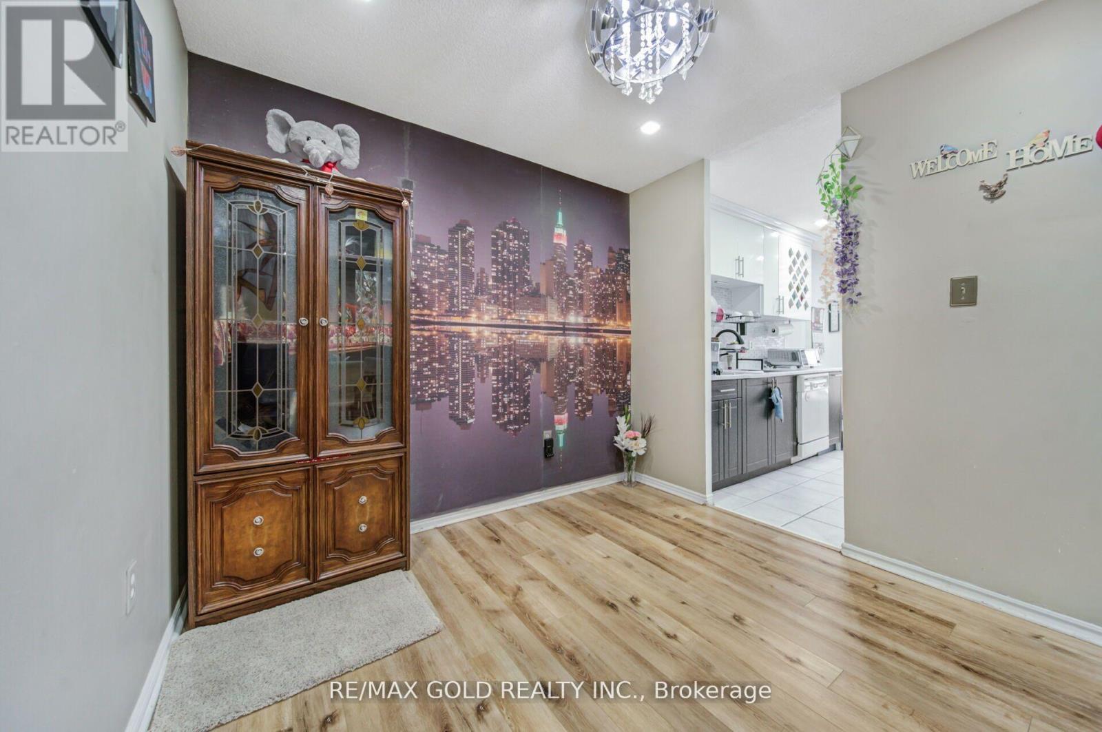 1905 - 21 Knightsbridge Road, Brampton, Ontario  L6T 3Y1 - Photo 9 - W12846572