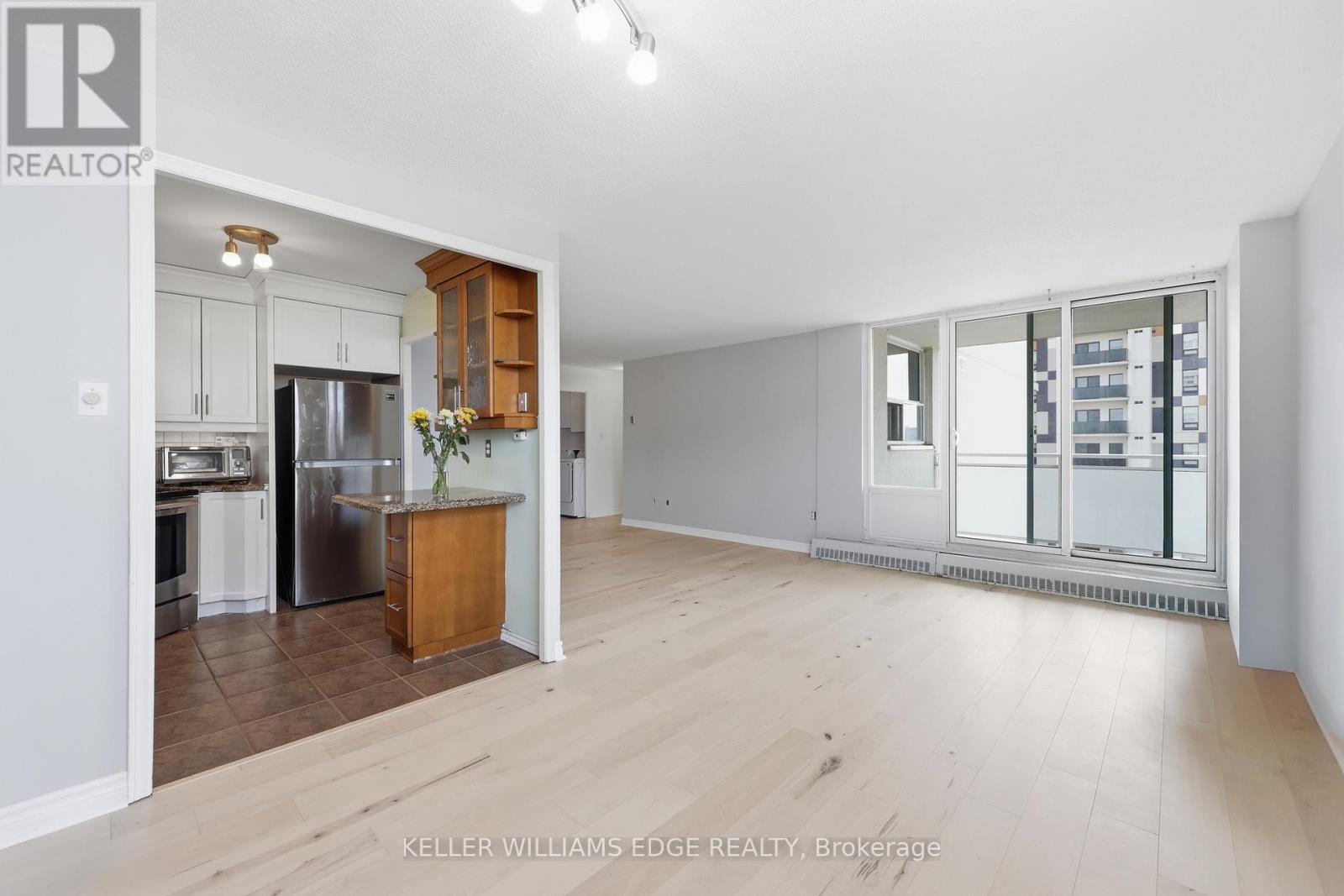 703 - 2345 Confederation Parkway, Mississauga, Ontario  L5B 2H3 - Photo 16 - W12846582