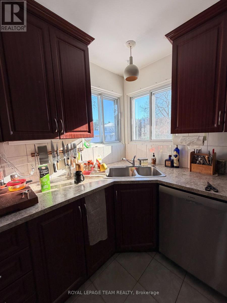 1268 & 1270 Erie Avenue, Ottawa, Ontario  K1V 6G4 - Photo 11 - X12843166