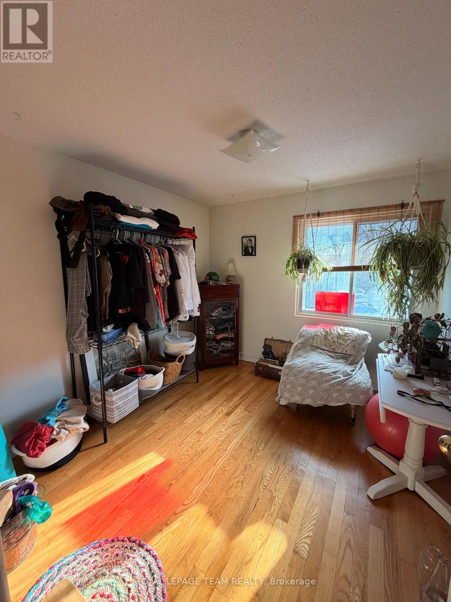 1268 & 1270 Erie Avenue, Ottawa, Ontario  K1V 6G4 - Photo 14 - X12843166