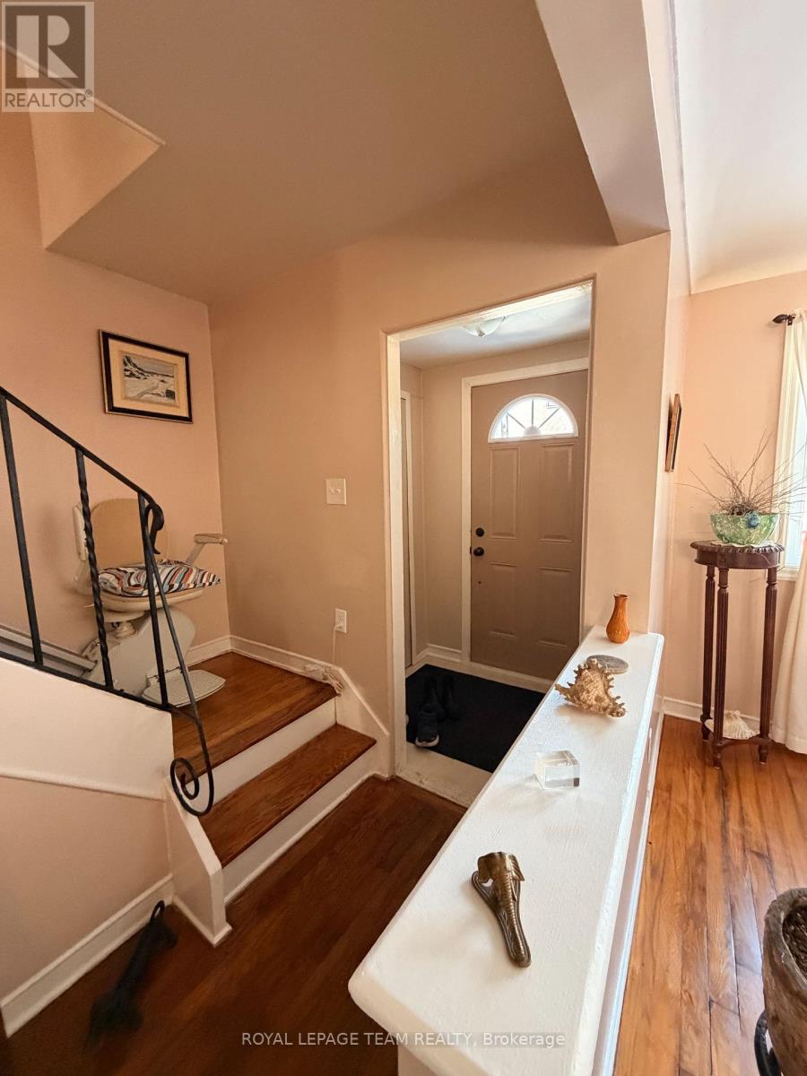 1268 & 1270 Erie Avenue, Ottawa, Ontario  K1V 6G4 - Photo 21 - X12843166