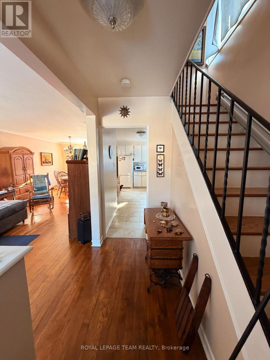 1268 & 1270 Erie Avenue, Ottawa, Ontario  K1V 6G4 - Photo 22 - X12843166