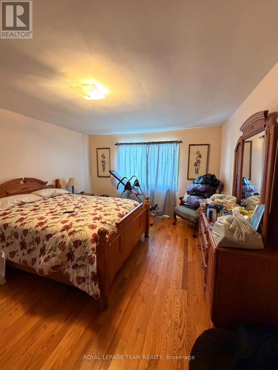 1268 & 1270 Erie Avenue, Ottawa, Ontario  K1V 6G4 - Photo 27 - X12843166