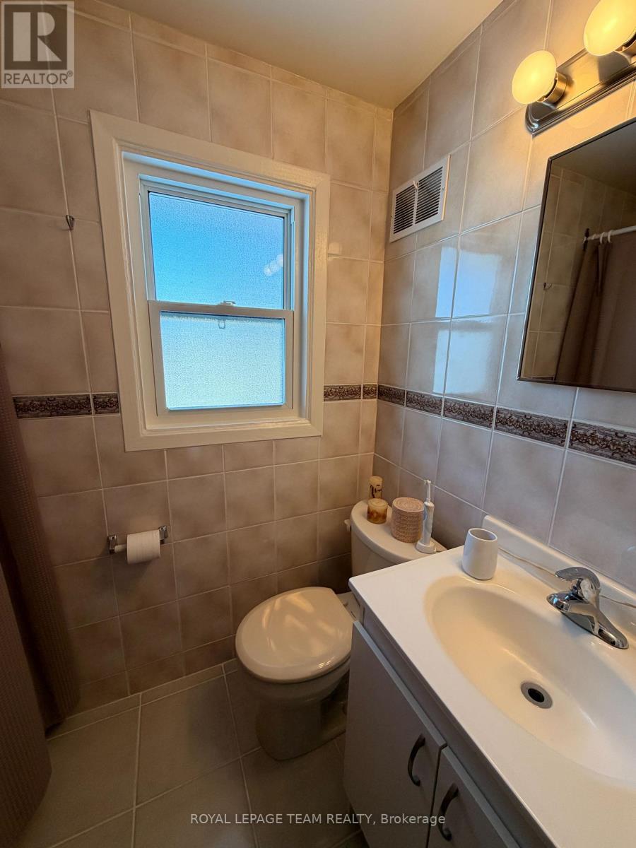 1268 & 1270 Erie Avenue, Ottawa, Ontario  K1V 6G4 - Photo 31 - X12843166