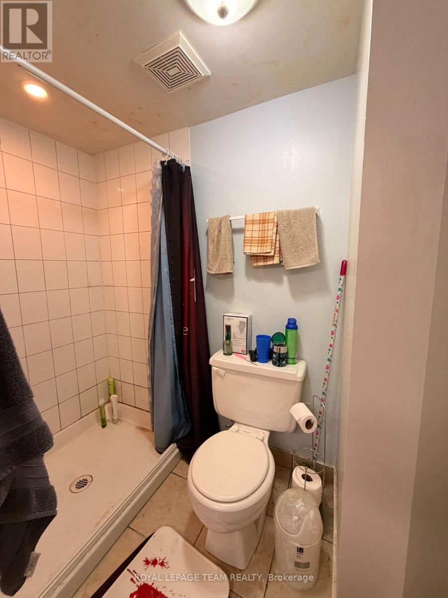 1268 & 1270 Erie Avenue, Ottawa, Ontario  K1V 6G4 - Photo 32 - X12843166