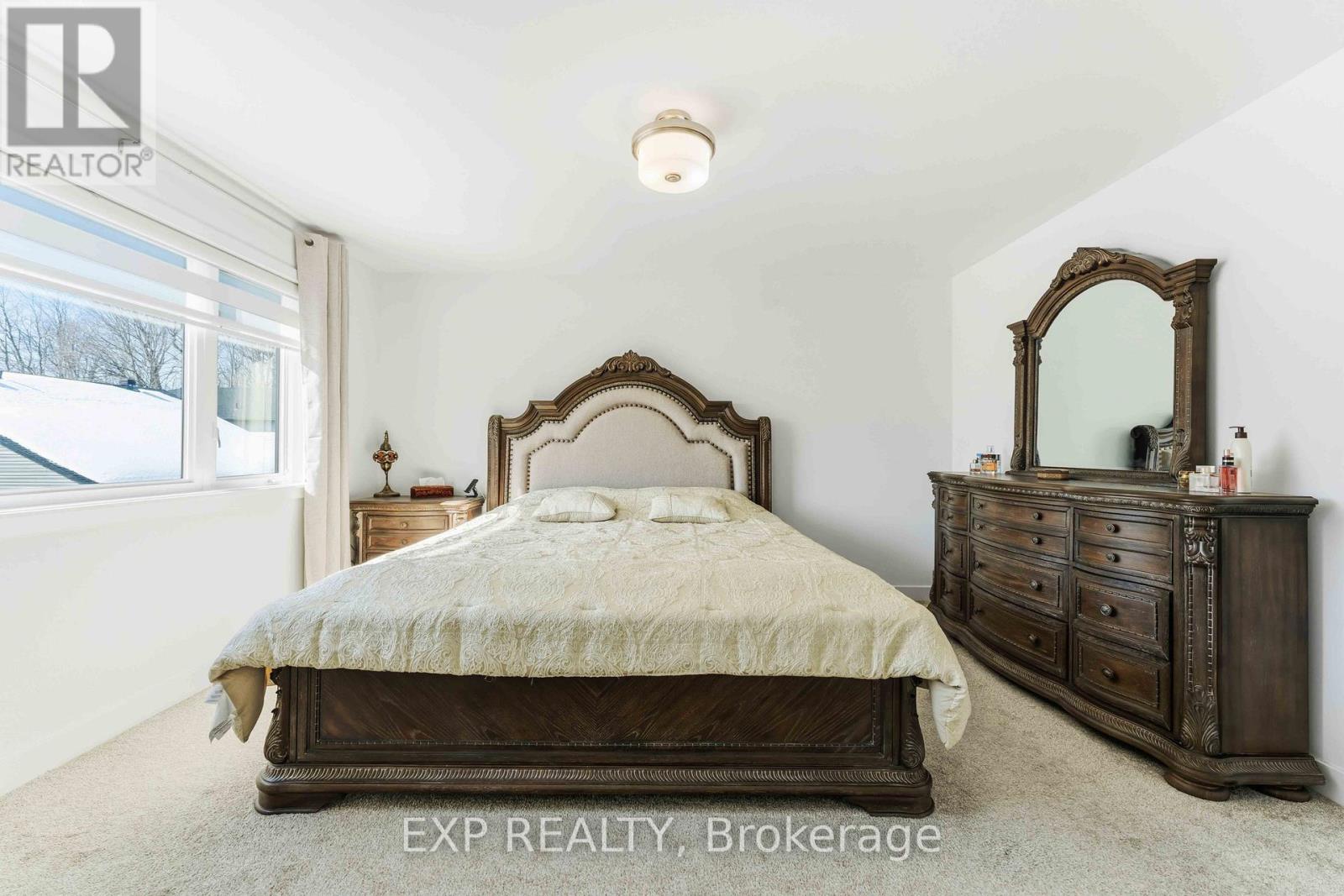 609 Putney Crescent, Ottawa, Ontario  K1S 1N4 - Photo 23 - X12845676