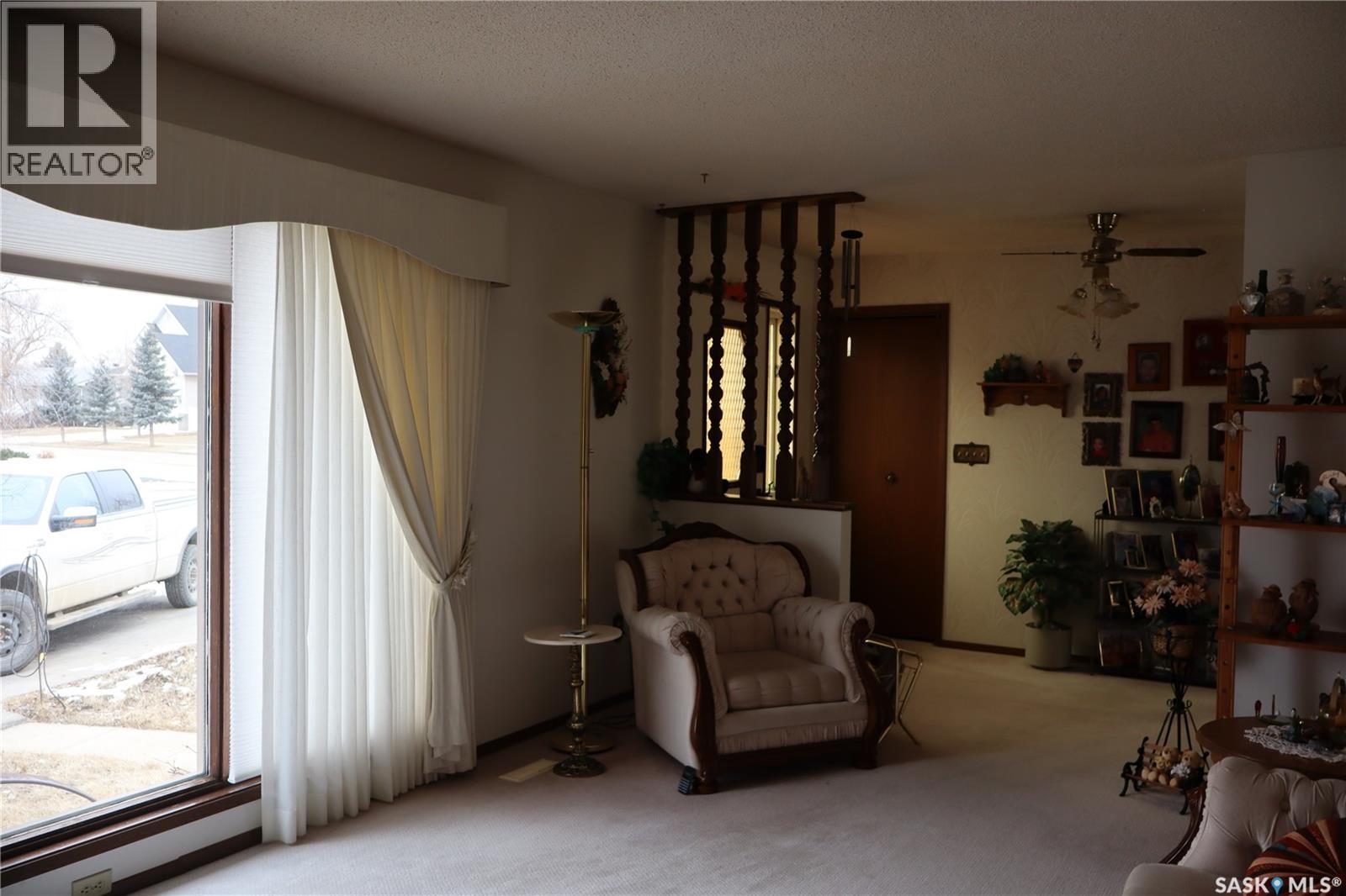 105 Magnan Street, Gravelbourg, Saskatchewan  S0H 1X0 - Photo 15 - SK029739