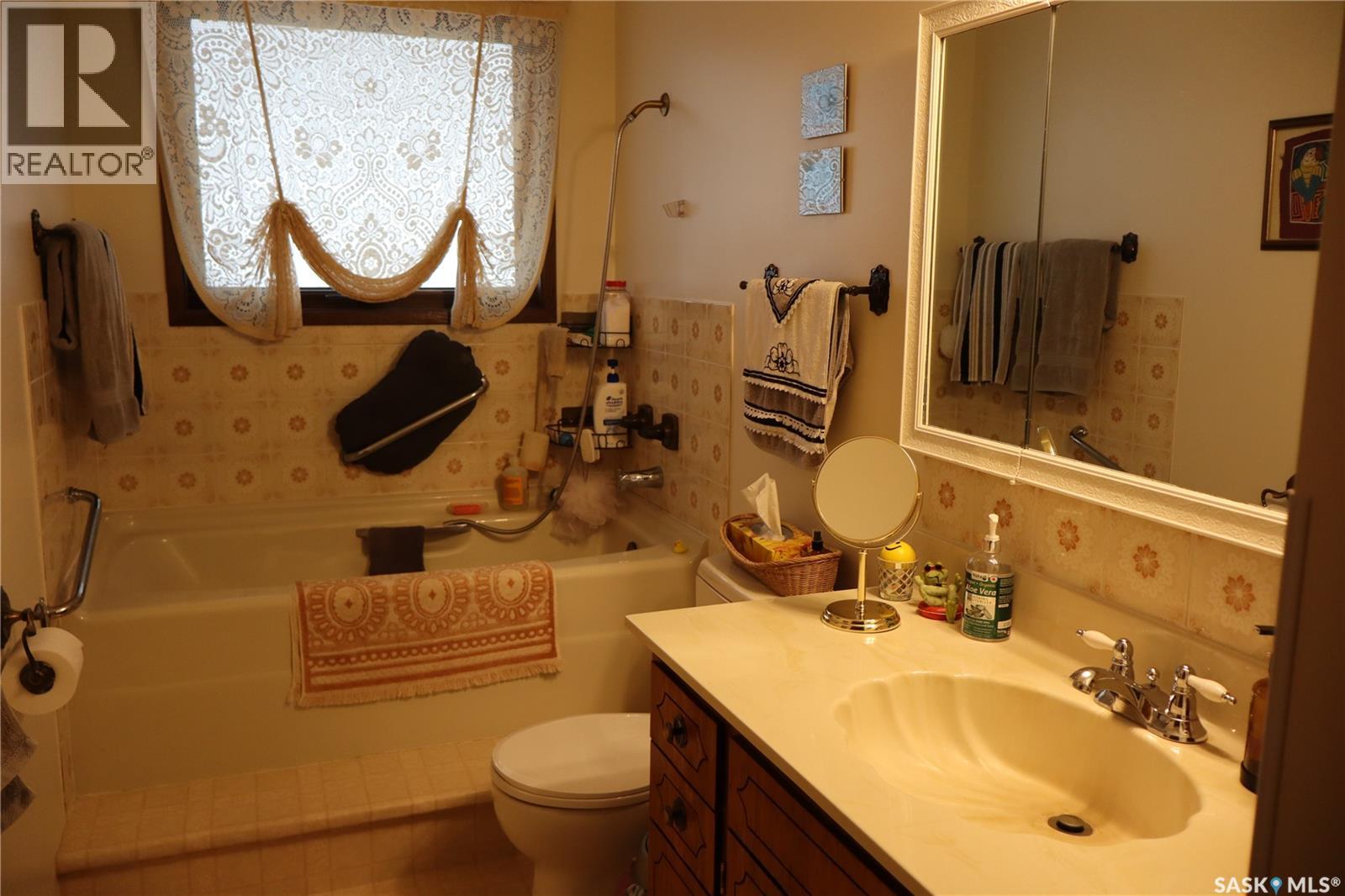 105 Magnan Street, Gravelbourg, Saskatchewan  S0H 1X0 - Photo 20 - SK029739