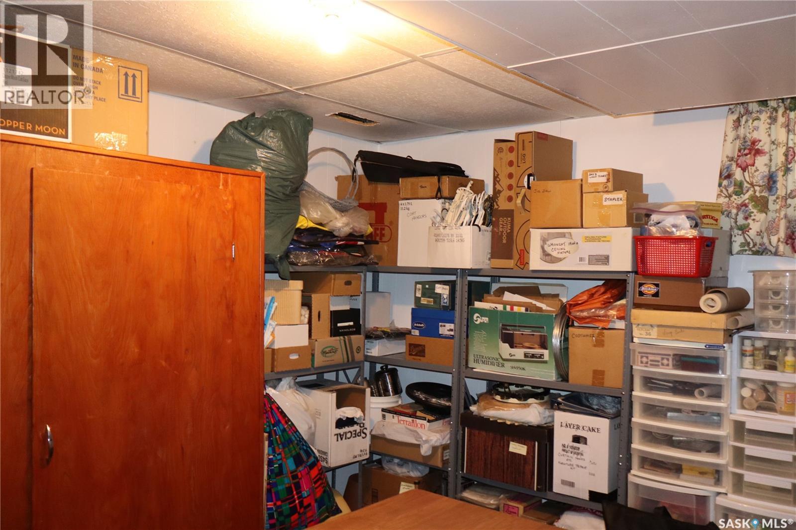 105 Magnan Street, Gravelbourg, Saskatchewan  S0H 1X0 - Photo 38 - SK029739