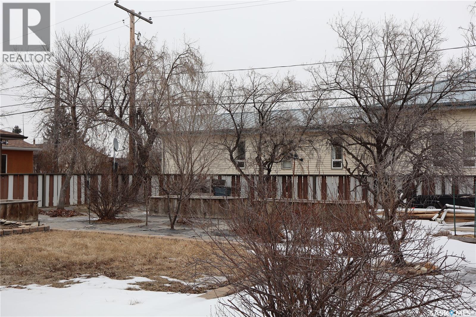 105 Magnan Street, Gravelbourg, Saskatchewan  S0H 1X0 - Photo 43 - SK029739