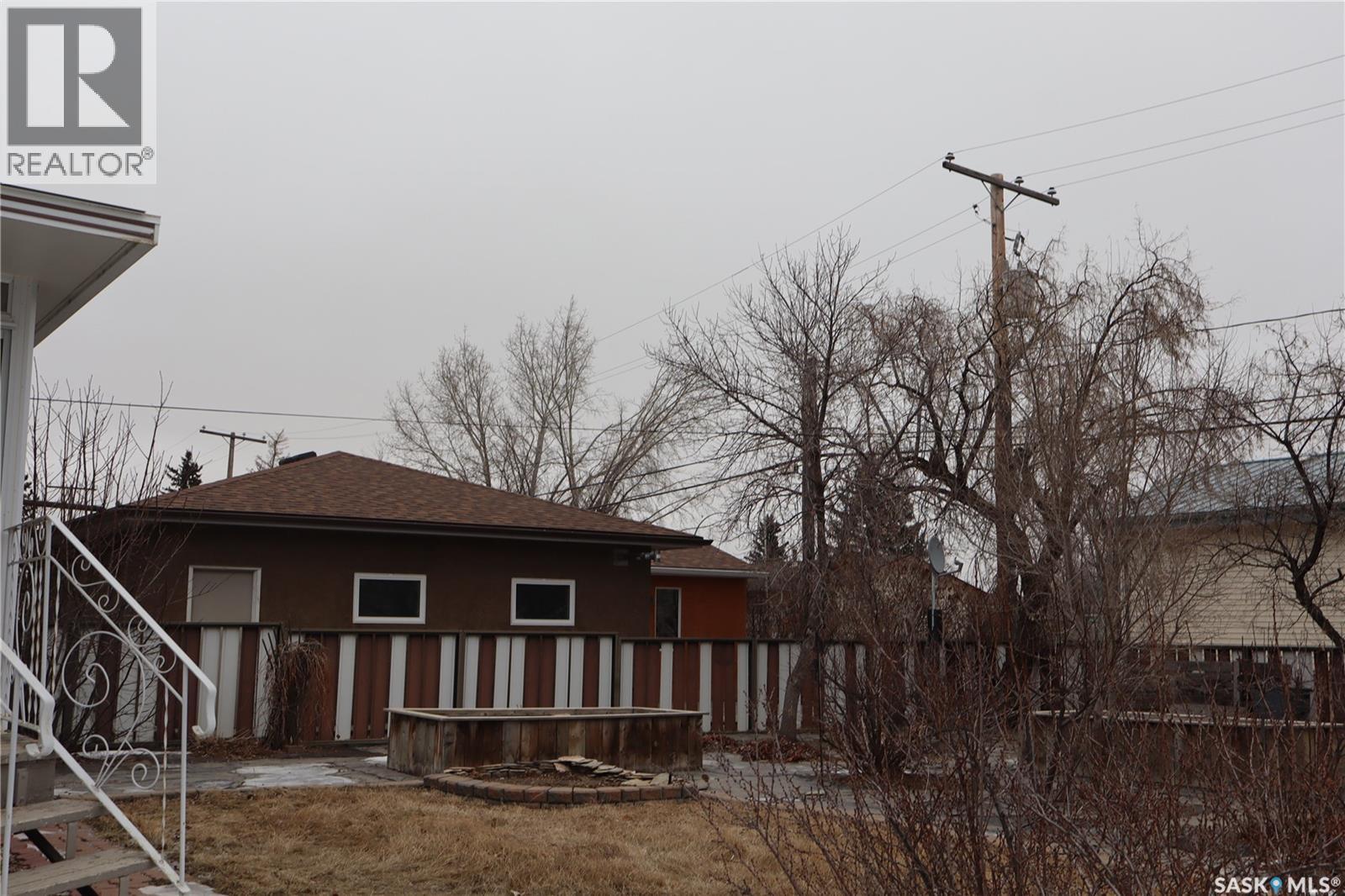 105 Magnan Street, Gravelbourg, Saskatchewan  S0H 1X0 - Photo 44 - SK029739