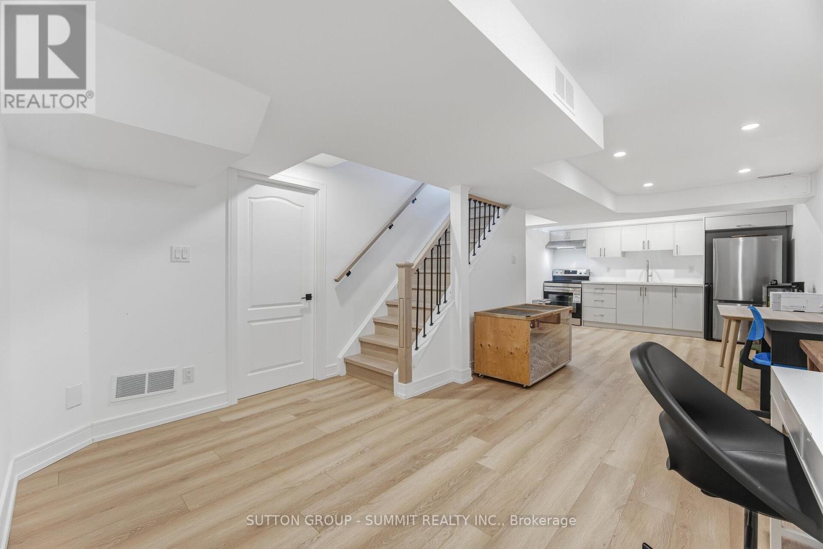 72 Ravineview Drive, Vaughan, Ontario  L6A 3T6 - Photo 36 - N12846568