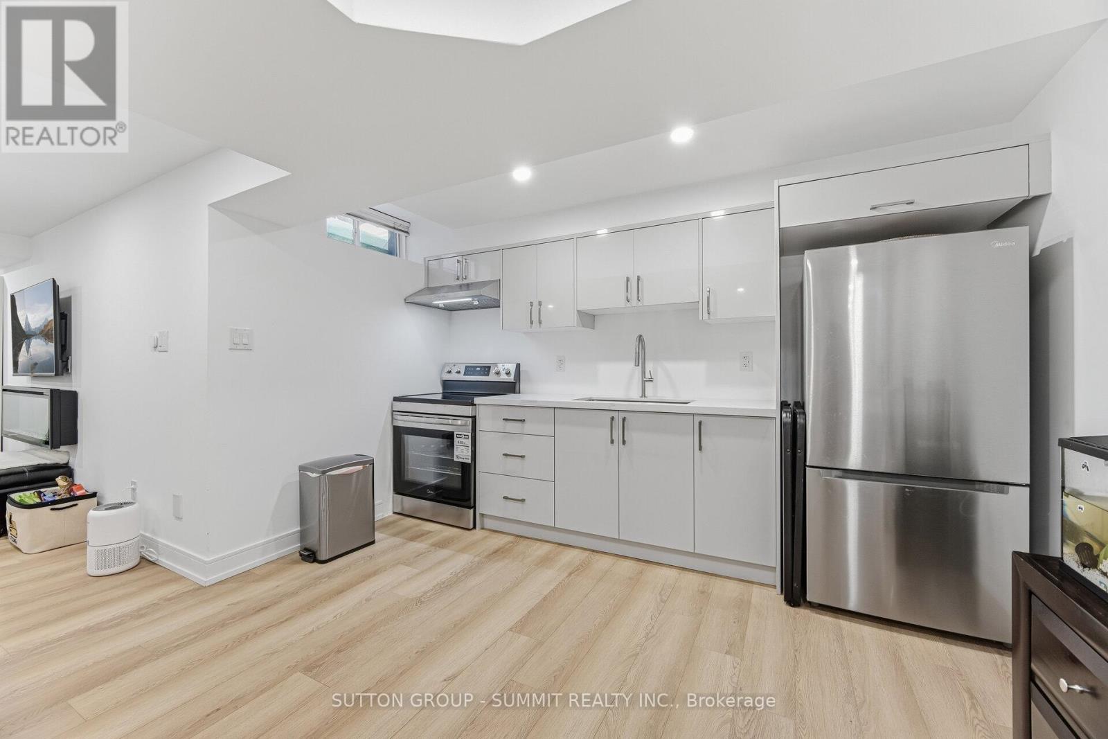 72 Ravineview Drive, Vaughan, Ontario  L6A 3T6 - Photo 41 - N12846568