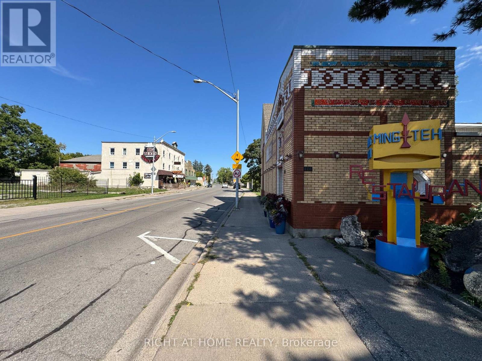 144 Waterloo Street, Fort Erie (Central), Ontario  L2A 3K2 - Photo 19 - X12568932