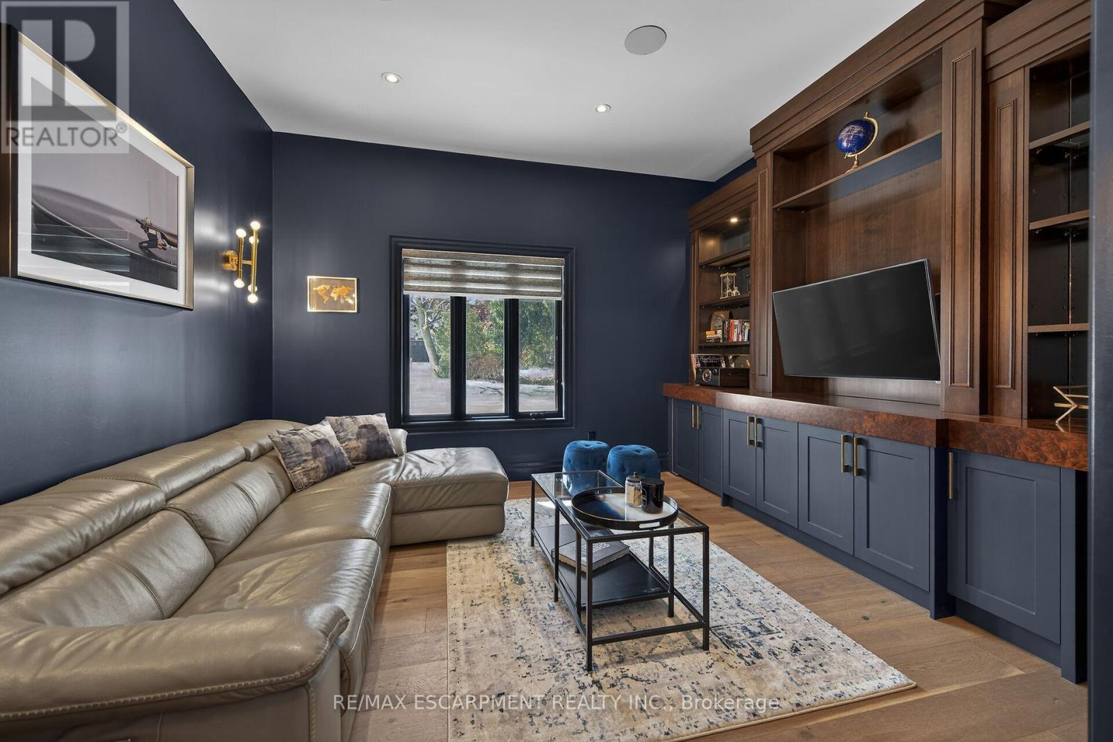 747 Vernon Place, Hamilton, Ontario  L9G 3H4 - Photo 15 - X12839766