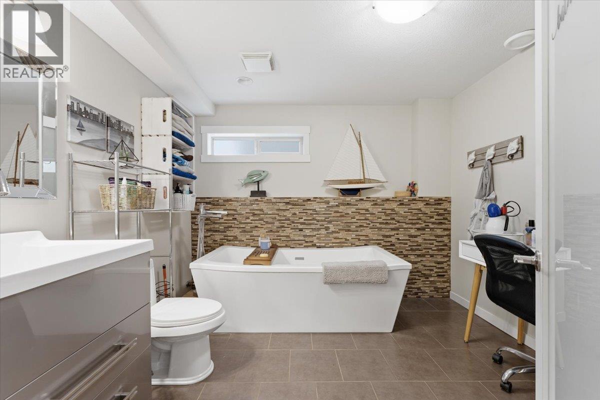 309 Killarney Way, Vernon, British Columbia  V1H 2C5 - Photo 20 - 10378057