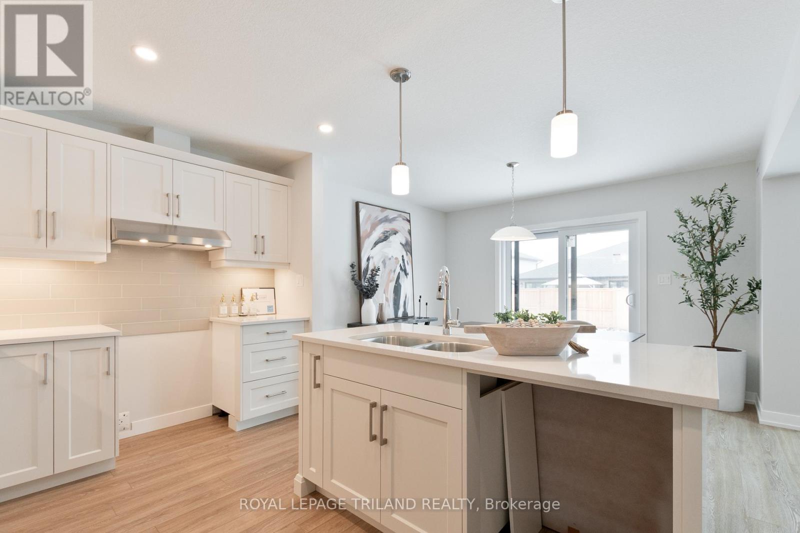 112 Styles Drive, St. Thomas, Ontario  N5R 0N8 - Photo 18 - X12846632