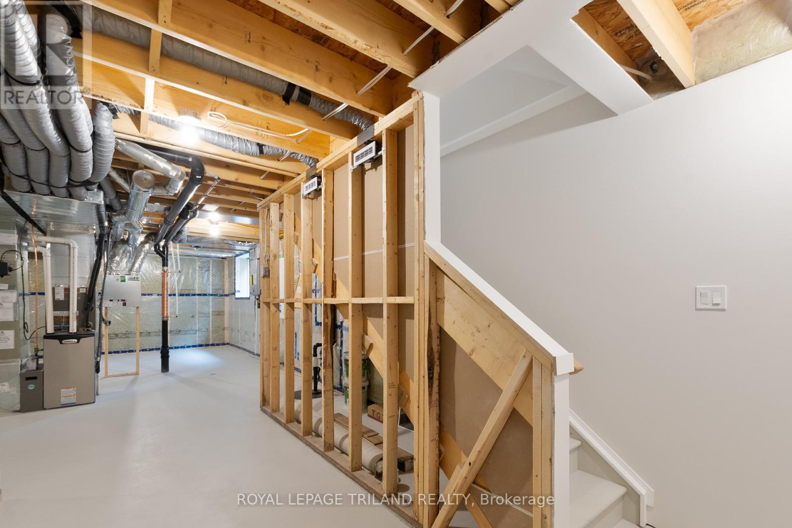 112 Styles Drive, St. Thomas, Ontario  N5R 0N8 - Photo 39 - X12846632