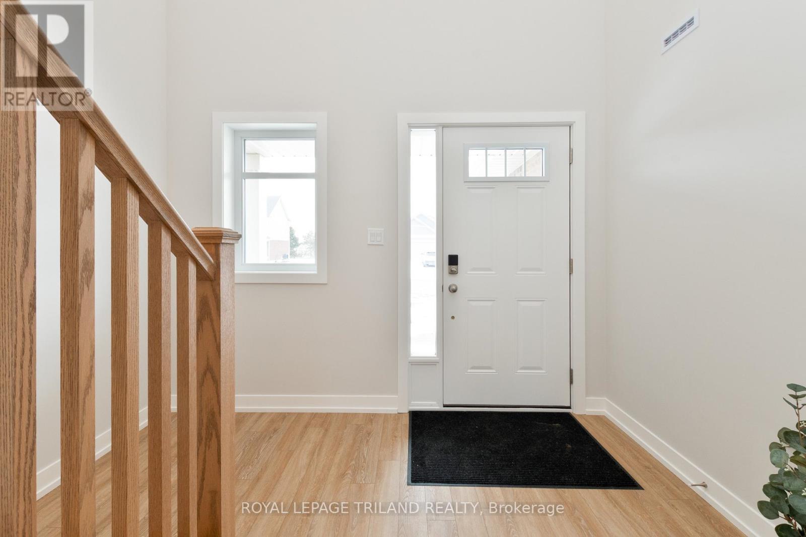 112 Styles Drive, St. Thomas, Ontario  N5R 0N8 - Photo 6 - X12846632