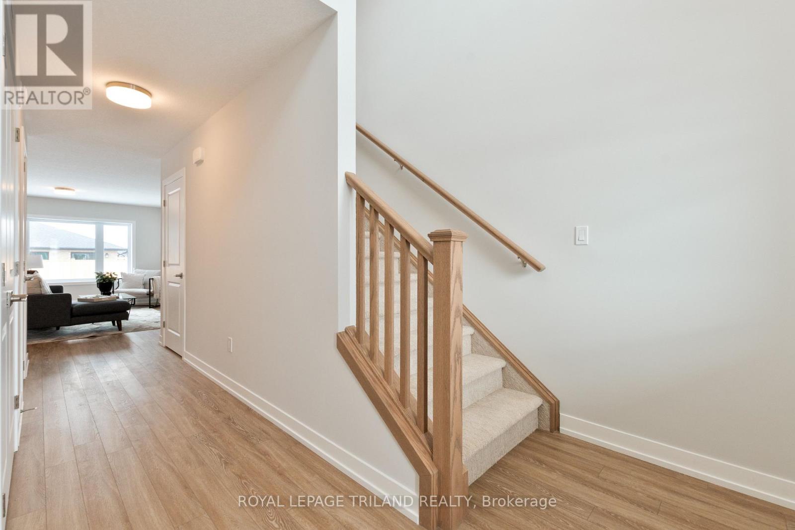 112 Styles Drive, St. Thomas, Ontario  N5R 0N8 - Photo 7 - X12846632