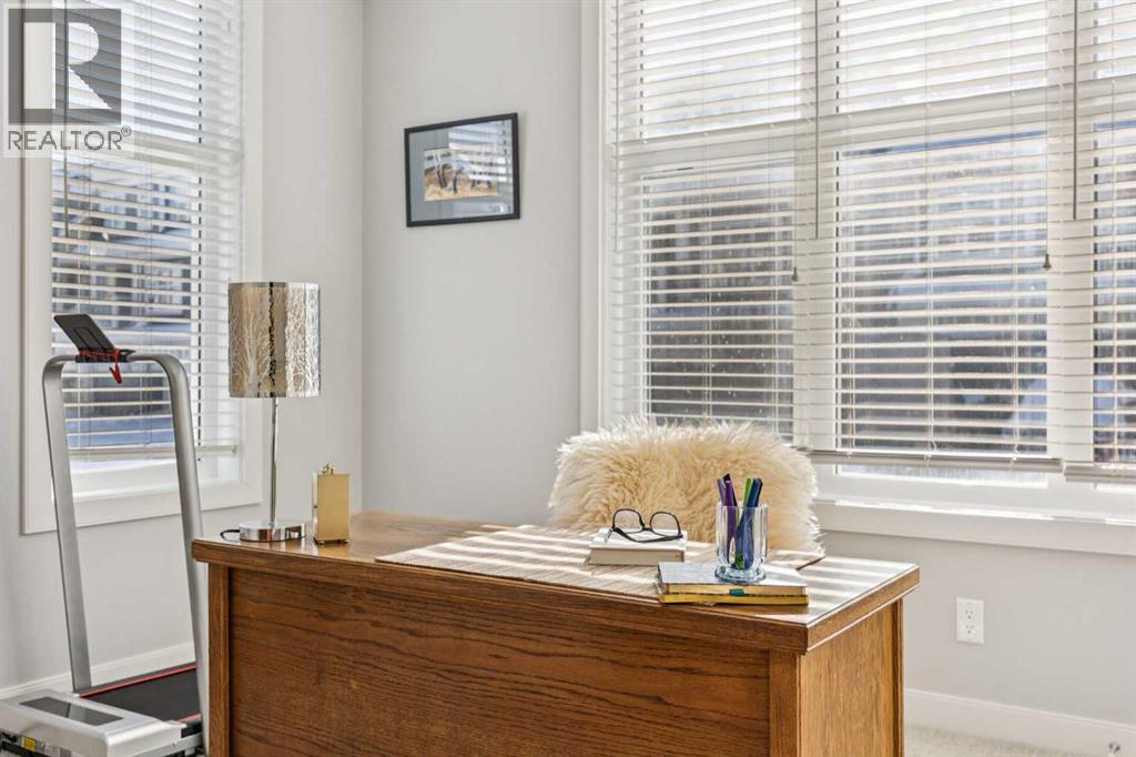 196 Silverado Plains Park Sw, Calgary, Alberta T2X 1Y9 - Photo 4 - A2288572